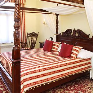 King Charles Boutique Residence
